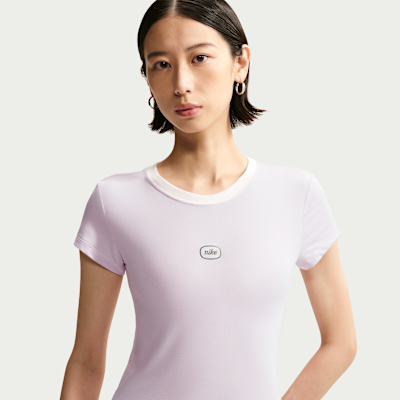 Nike Sportswear Chill Knit Women's T-Shirt. Nike SG